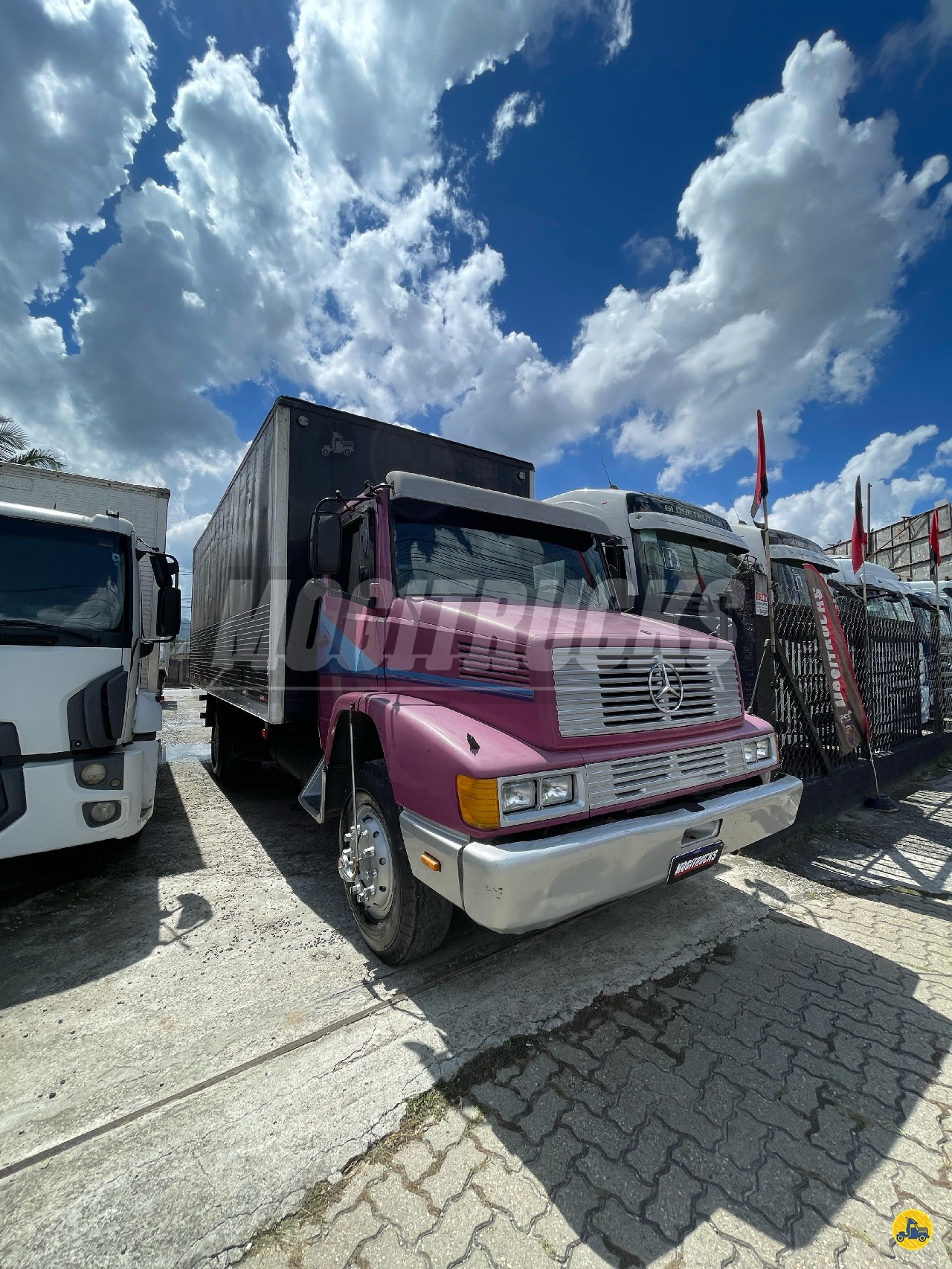 CAMINHAO MERCEDES-BENZ MB 1214 Baú Gancheiro Toco 4x2 Mogitrucks MOGI DAS CRUZES SÃO PAULO SP
